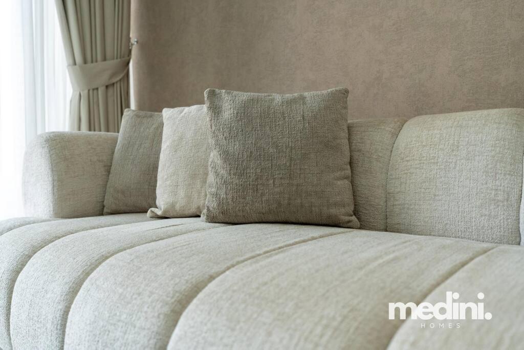 2 Bedroom - Emaar Act Two - Downtown Apartment Dubai