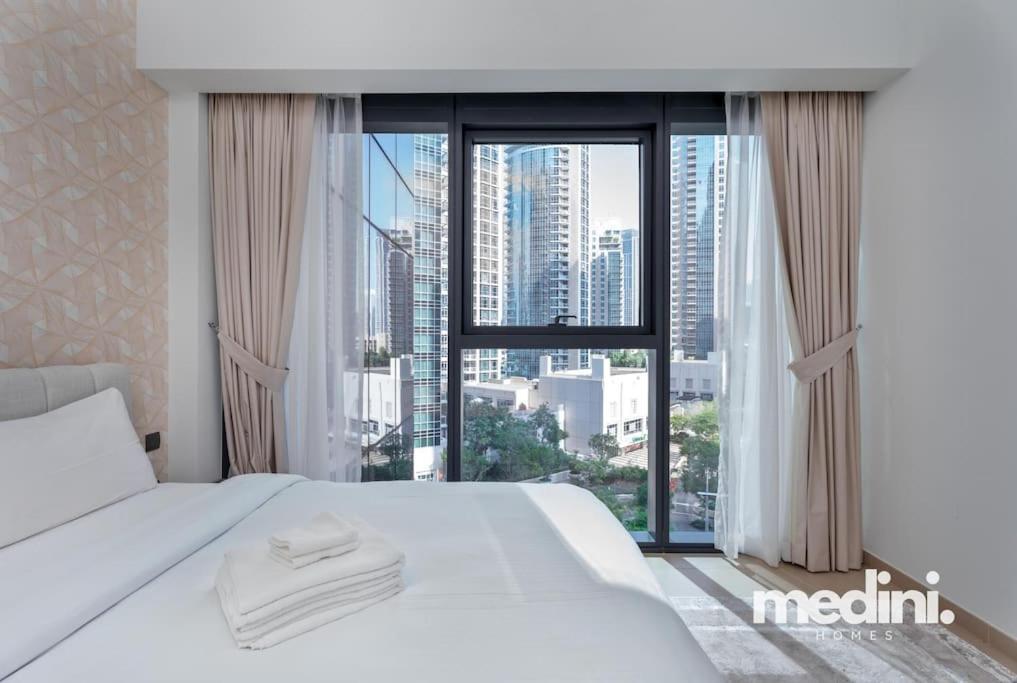 Apartment 2 Bedroom - Emaar Act Two - Downtown Dubai