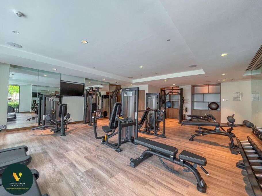2 Bedroom - Emaar Act Two - Downtown Apartment *