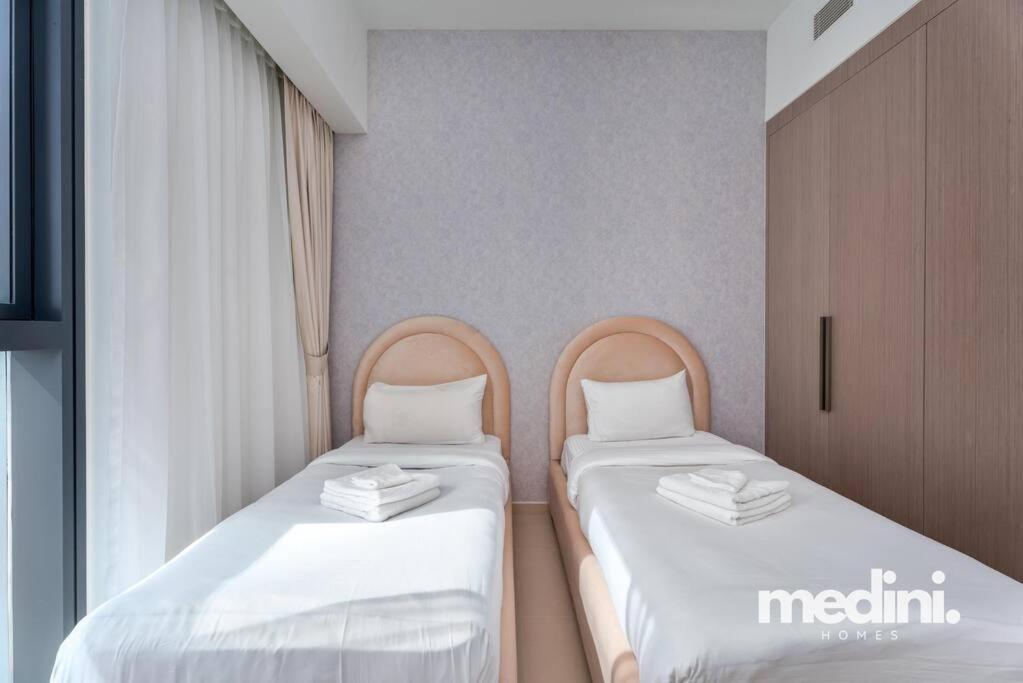 2 Bedroom - Emaar Act Two - Downtown Apartment Dubai